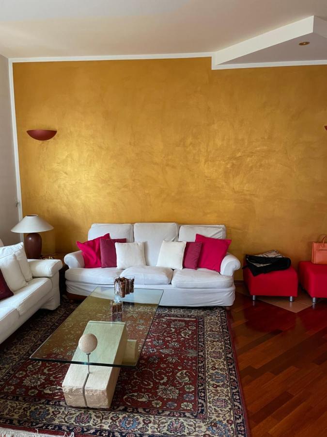Zen Apartment Located In Turin Pre Hill Εξωτερικό φωτογραφία